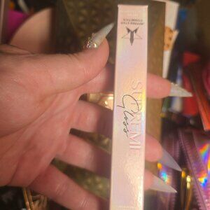 Jeffree Star Supreme Gloss
